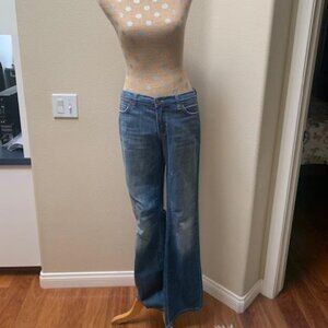 David Kahn Womens Jeans 28 W x 34 L Naturally Distressed _ Good  Condition